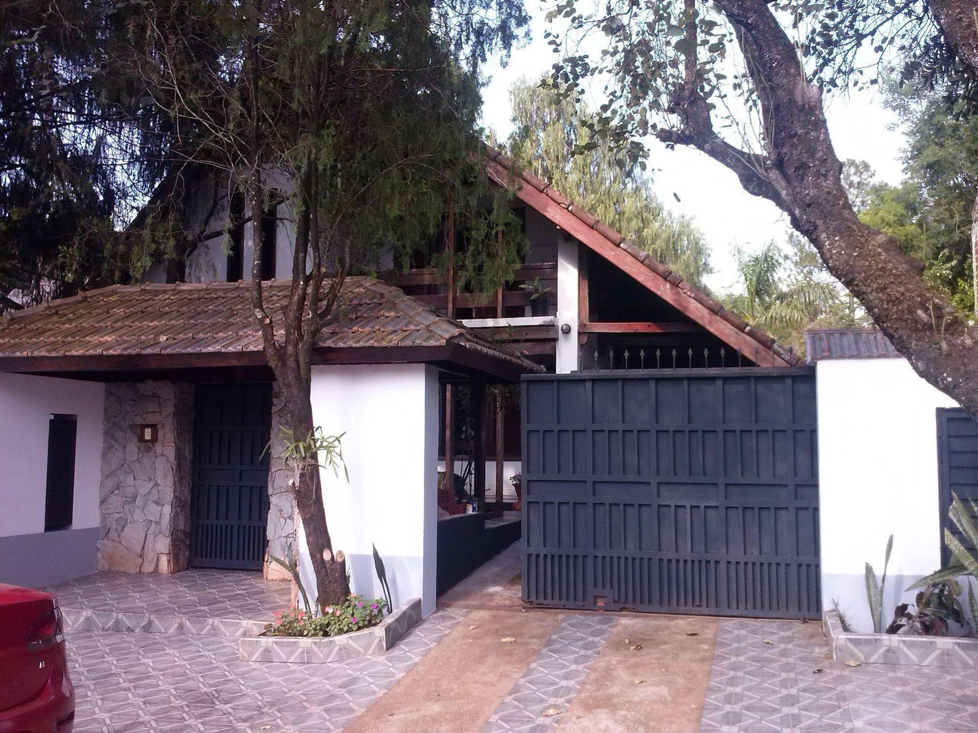 Petit Hotel Caraguata Puerto Iguazú Dış mekan fotoğraf