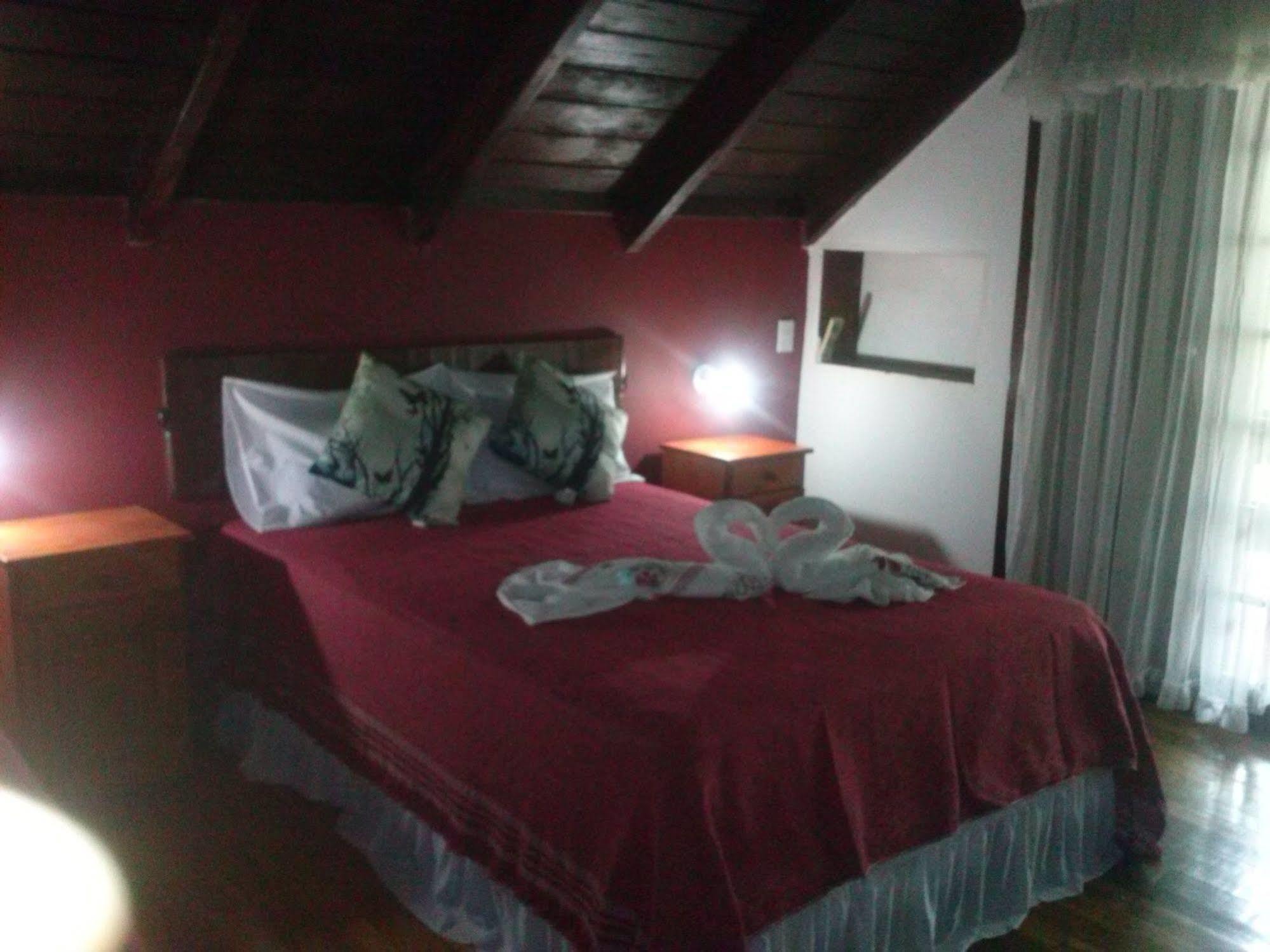 Petit Hotel Caraguata Puerto Iguazú Dış mekan fotoğraf