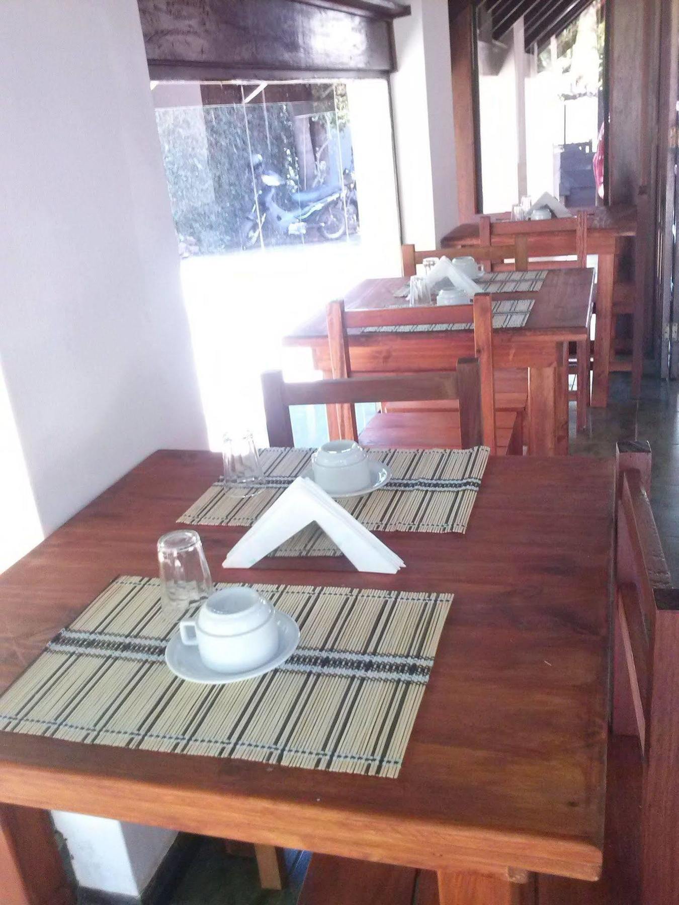 Petit Hotel Caraguata Puerto Iguazú Dış mekan fotoğraf